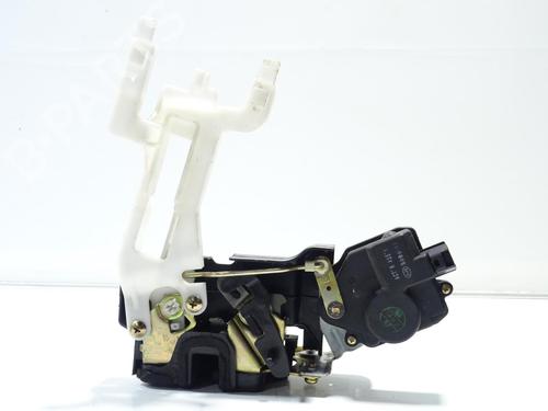 Rear left lock HYUNDAI SANTA FÉ I (SM) 2.0 CRDi 4x4 | BP23786001C100 