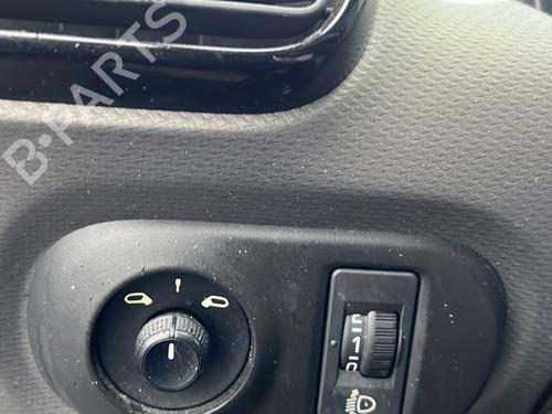 Dør højre fortil CITROËN C4 CACTUS 1.2 VTi 82 | BP39145765C3 - Image 18
