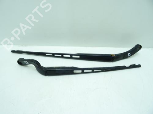 Used Front windshield wiper arm AUDI A6 C6 Avant (4F5) 2.7 TDI (180 hp) 24619655