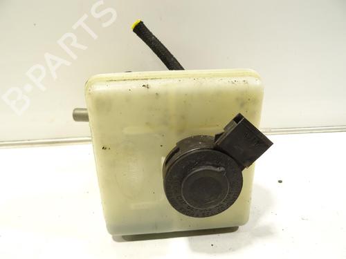 Used Brake master cylinder LAND ROVER DISCOVERY II (L318) 2.5 Td5 4x4 (139 hp) 30751512