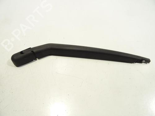 Used Rear windshield wiper arm RENAULT KOLEOS I (HY_) 2.0 dCi 4x4 (HY0K) (150 hp) 21823523