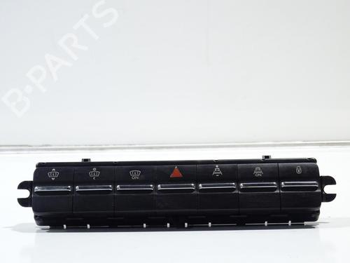 Used Warning switch PEUGEOT 5008 (0U_, 0E_) 1.6 HDi (110 hp) 21373199