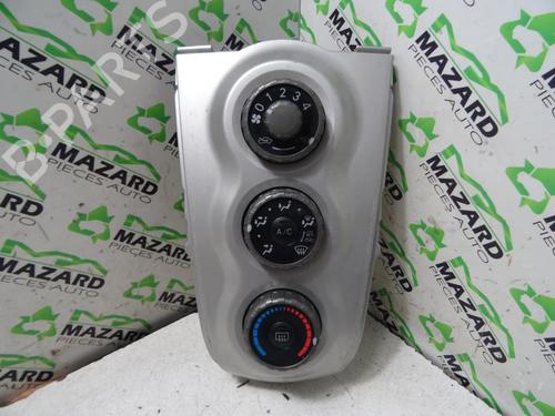 Used Climate control Climate control TOYOTA YARIS (_P9_) 1.4 D-4D (NLP90_, NLP90R) (90 hp) 20070697 20070697