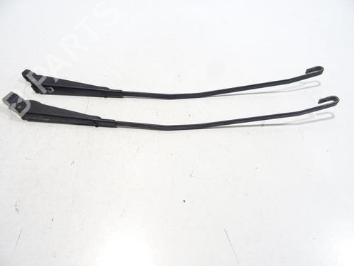 Used Front windshield wiper arm PEUGEOT 309 I (10C, 10A) 1.9 D (64 hp) 30182323