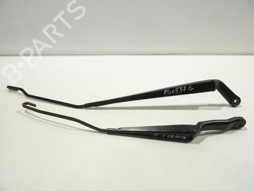 Used Front windshield wiper arm PEUGEOT 206 Hatchback (2A/C) 1.9 D (69 hp) 21776680
