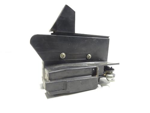 front-right-lock-dacia-duster-hm_-805027878r-2017-22643050 main image