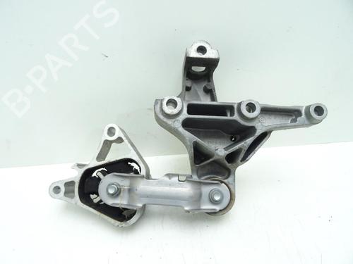 Engine mount MERCEDES-BENZ A-CLASS (W176) A 160 CDI / d (176.011) | BP31848102M89