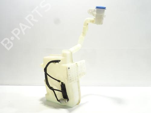 Used Windscreen washer tank VW CADDY III MPV (2KB, 2KJ, 2CB, 2CJ) 2.0 SDI (70 hp) 27212707