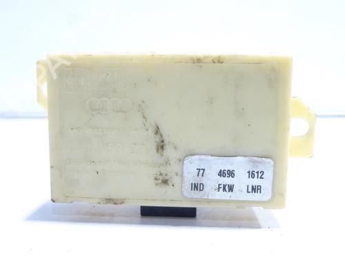 control-unit-audi-a6-c4-avant-4a5-1994-1995-1996-1997-1998-24646196 main image