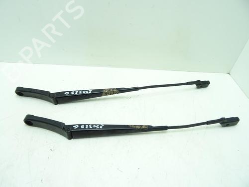 Braço escova frente VW TIGUAN (5N_) 2.0 TDI (140 hp) 31313500