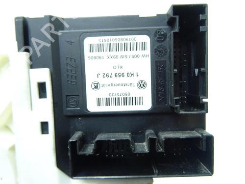 Right front window motor VW GOLF V (1K1) 1.9 TDI | BP33315517E20 - Image 6