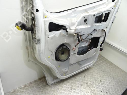 right-front-door-renault-trafic-ii-bus-jl-2001-27380161 main image