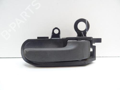 Used Rear right interior door handle Rear right interior door handle TOYOTA YARIS (_P1_) 1.4 D-4D (NLP10_, NLP10R) (75 hp) 21825625 21825625