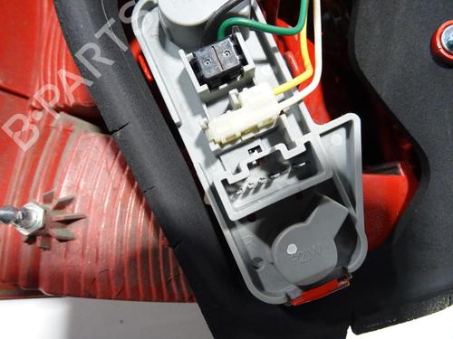 Right taillight TOYOTA YARIS (_P9_) 1.4 D-4D (NLP90_, NLP90R) | BP29585623C35 