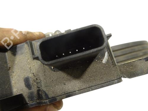 Used Pedal Pedal 38343677 38343677