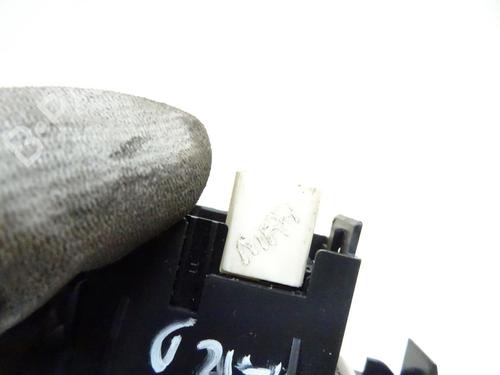 Used Right rear window switch Right rear window switch TOYOTA RAV 4 II (_A2_) 2.0 D 4WD (CLA20_, CLA21_, CLA20R, CLA21R) (116 hp) 21969368 21969368