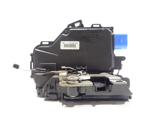 Rear right lock VW GOLF PLUS V (5M1, 521) 1.9 TDI 7L0839016D
