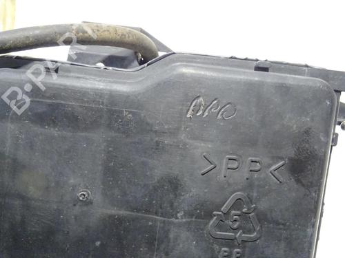Used Windscreen washer tank Windscreen washer tank MITSUBISHI PAJERO III (V7_W, V6_W) [1999-2007] 33723401 33723401