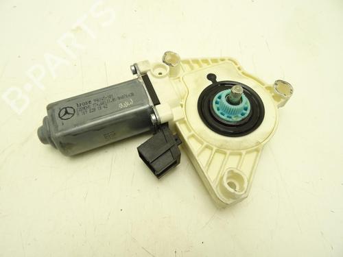 Used Right front window motor Right front window motor MERCEDES-BENZ B-CLASS Sports Tourer (W245) B 200 CDI (245.208) (140 hp) 29028797 29028797