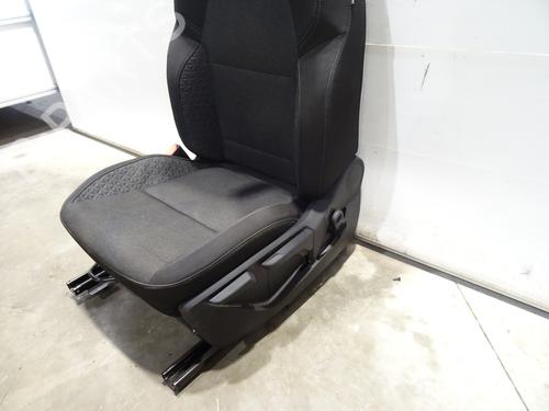 Left front seat RENAULT CLIO V (B7_) 1.0 TCe 100 (B7MT) | BP29115285C15 