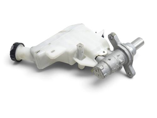 Used Brake master cylinder Brake master cylinder RENAULT MEGANE E-TECH SUV EV60 (BNJ1) (218 hp) 39728870 39728870