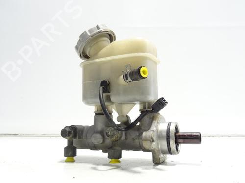 Used Brake master cylinder KIA CARENS I MPV (FC, FJ) 2.0 CRDi (113 hp) 30648359