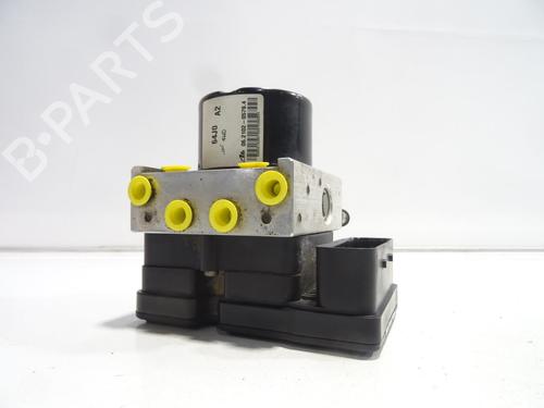 Used ABS pump TOYOTA RAV 4 II (_A2_) 2.0 4WD (ACA21, ACA20) (150 hp) 26040672