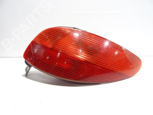 Høyre baklys PEUGEOT 206 Hatchback (2A/C) 1.4 i (75 hp) 28964465