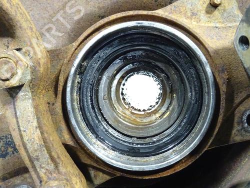 Used Right front steering knuckle Right front steering knuckle LADA NIVA Closed Off-Road Vehicle (2121, 2131) 1700 i (80 hp) 30643505 30643505