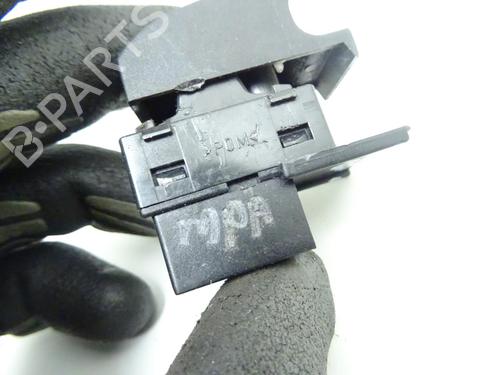 right-front-window-switch-audi-a3-8l1-1996-1997-1998-1999-2000-2001-2002-2003-2004-2005-2006-34109250 main image