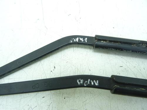 Used Front windshield wiper arm Front windshield wiper arm PEUGEOT 406 (8B) 1.9 D (75 hp) 33884748 33884748
