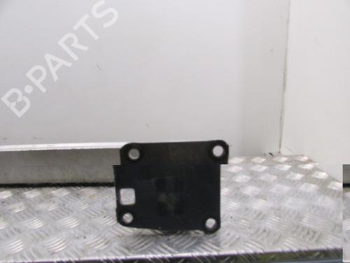 Used Rear bumper reinforcement Rear bumper reinforcement PEUGEOT 308 II (LB_, LP_, LW_, LH_, L3_) 1.2 THP 130 (131 hp) 26526201 26526201