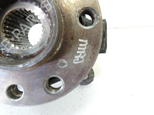 Used Left front steering knuckle Left front steering knuckle PEUGEOT 806 (221) 1.9 TD (92 hp) 20042221 20042221