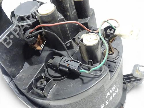 left-headlight-microcar-due-2013-40281578 main image