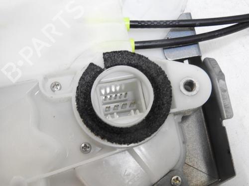 front-right-lock-honda-insight-ze_-13-ima-ze28-ze2-2009-21965944 main image