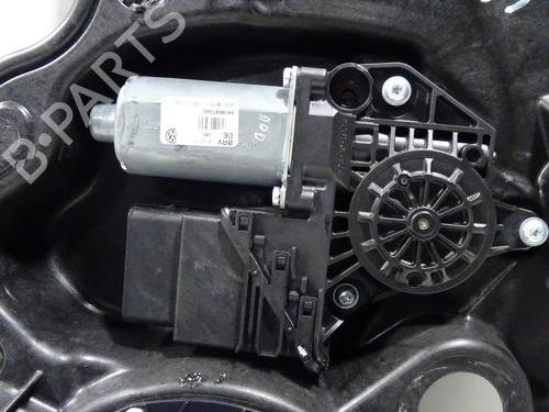 BP32984858C25 main image