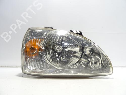 Used Right headlight KIA CARENS I MPV (FC, FJ) 2.0 CRDi (113 hp) 30648344