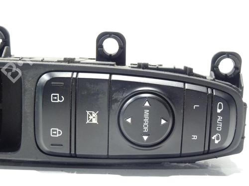 Used Left front window switch Left front window switch KIA NIRO I (DE) 1.6 GDI Plug-in Hybrid (141 hp) 33213108 33213108