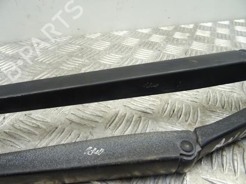 Front windshield wiper arm KIA VENGA (YN) 1.4 CRDi 90 | BP30147533C143 