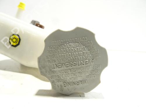 brake-master-cylinder-hyundai-i20-i-pb-pbt-2008-2009-2010-2011-2012-2013-2014-2015-26713601 main image