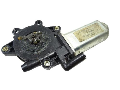 Used Left front window motor Left front window motor LAND ROVER DISCOVERY II (L318) 2.5 Td5 4x4 (139 hp) 39974163 39974163