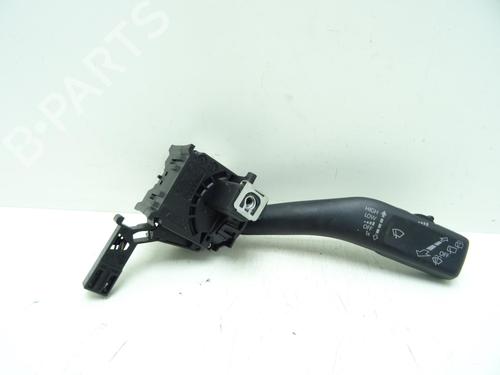 Used Steering column stalk VW GOLF V Variant (1K5) 1.9 TDI (105 hp) 31917607
