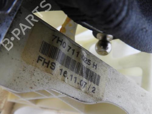 Gear lever VW TRANSPORTER T5 Van (7HA, 7HH, 7EA, 7EH) 2.5 TDI | BP20045731M90 