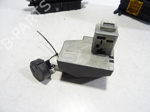 Elektronisk modul CITROËN C4 III (BA_, BB_, BC_) 1.2 Hybrid 136 (BAHPYJ) | BP29481311M83 