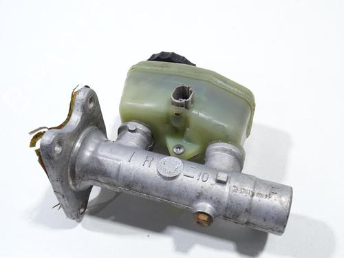 Brake master cylinder TOYOTA LAND CRUISER 80 (_J8_) 4.2 TD (HDJ80) | BP20037776M77 