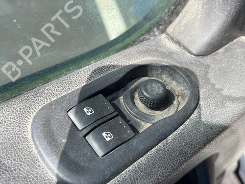 Left front window switch RENAULT MASTER III Platform/Chassis (EV, HV, UV) 2.3 dCi 145 RWD (UV0F, UV0E, HV0E, HV0F, HV0T, HV10,... | BP39432439I27 - Image 4