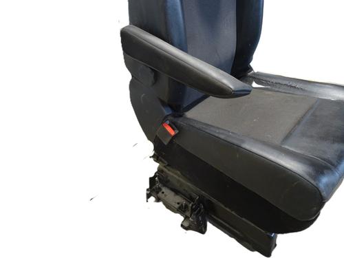 Left front seat PEUGEOT EXPERT Van (V_) 2.0 BlueHDi 120 | BP31925733C15 