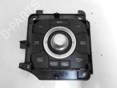 Radio RENAULT MEGANE III Grandtour (KZ0/1) 1.5 dCi (KZ09, KZ0D, KZ1G, KZ29, KZ14, KZ1W, KZ10, KZ1F,... | BP20047586E6 