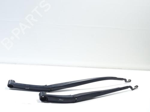 Used Front windshield wiper arm KIA CEE'D Sportswagon (JD) 1.6 GDI (135 hp) 26954367