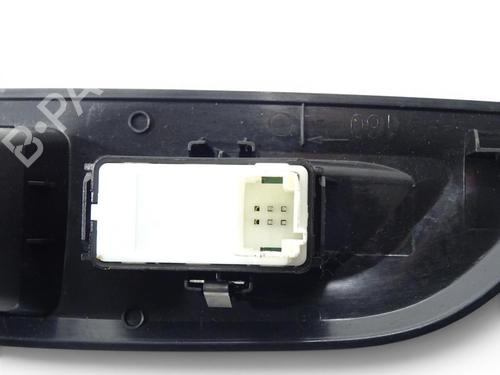 Used Right rear window switch Right rear window switch 37725422 37725422